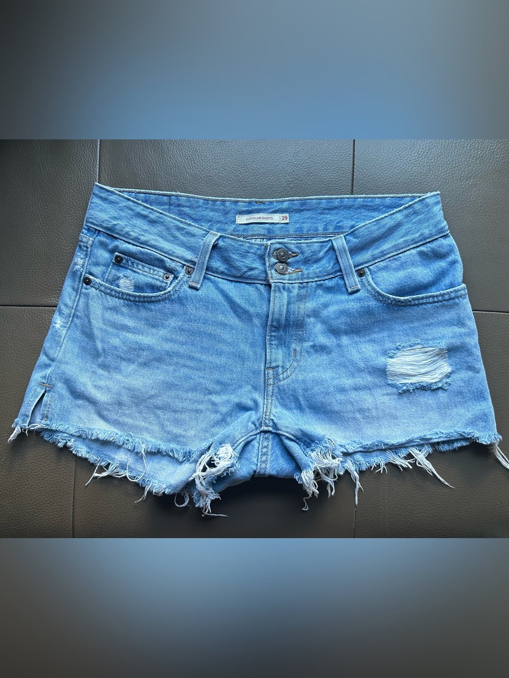 Levi’s Superlow Jean Shorts 29
